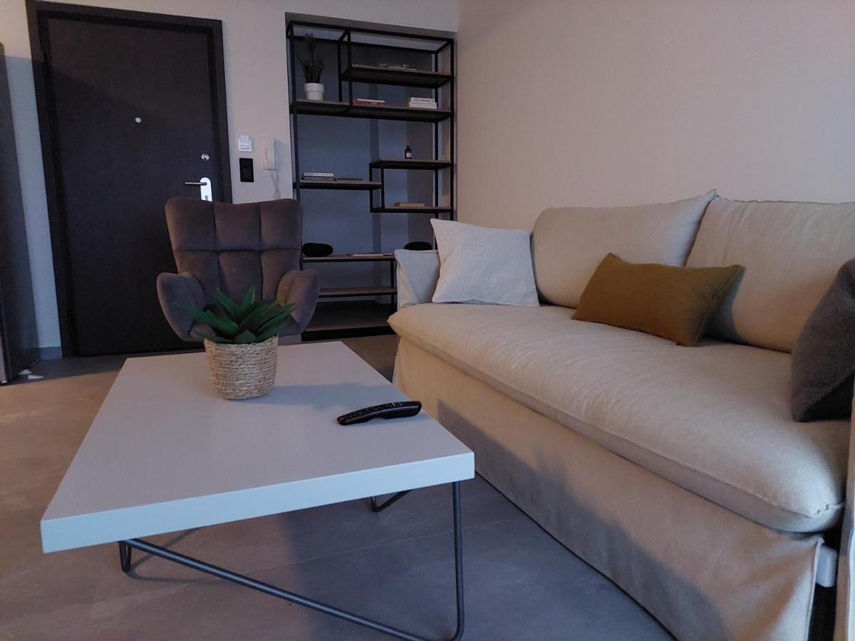 Christellie Luxury Apartment Kiáton Екстериор снимка
